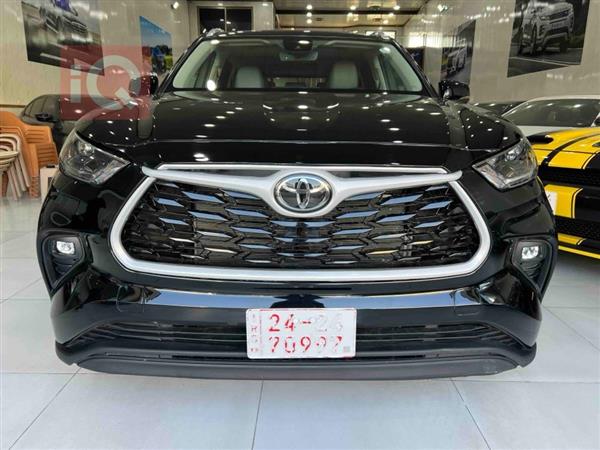 Toyota for sale in Iraq